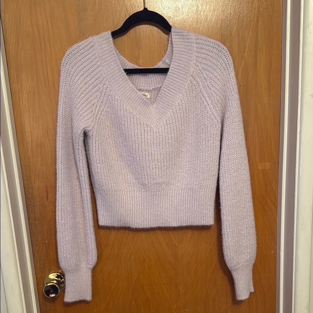 Purple V-Neck Ribbed Sweater